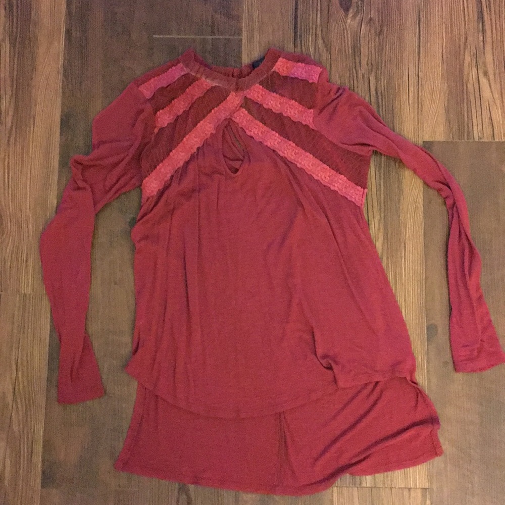 Lace peekaboo high low top